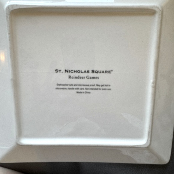 St.Nicholas Square Reindeer Games ‘Cheer’ Small Serving Platter - Picture 2 of 5
